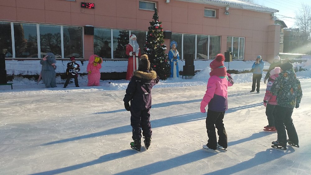 В Челябинске закрывают каток в Горсаду им. Пушкина