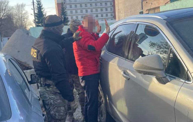 Челябинского адвоката осудили за взятку в 2 млн рублей