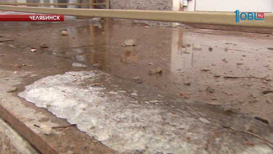 Челябинцы жалуются на разрушающиеся балконы 