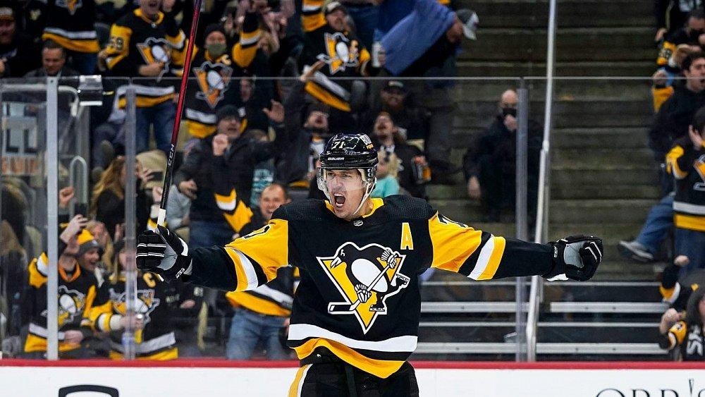 Хоккеист Евгений Малкин вошел в тройку лучших российских снайперов в истории НХЛ