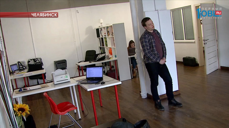 Автор фотосессии в болоте нашел престижную работу 