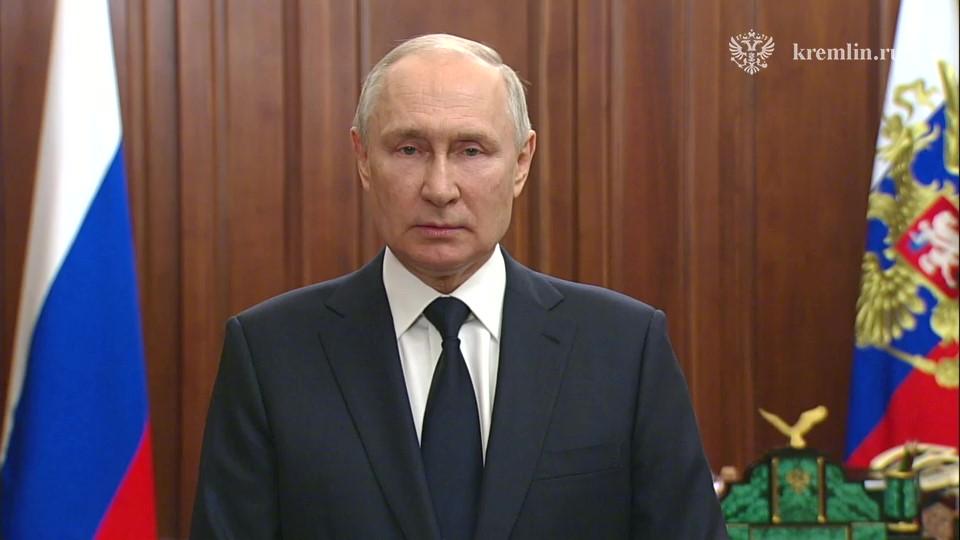 Владимир Путин поблагодарил россиян за сплоченность перед угрозой мятежа