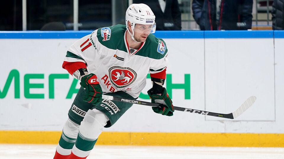 Хоккейный клуб «Металлург» подписал контракт с нападающим Михаилом Фисенко