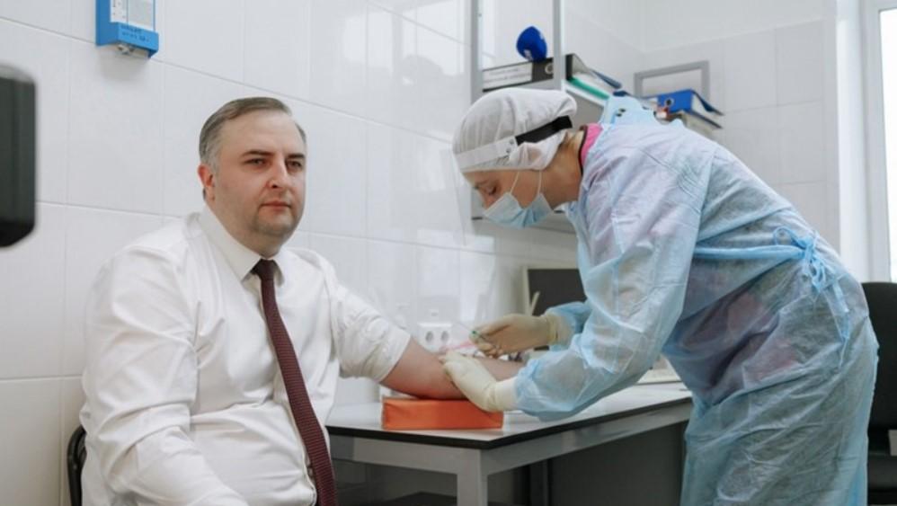 Депутаты Заксобрания Челябинской области пополнили регистр доноров костного мозга