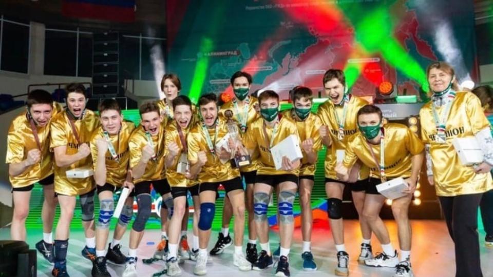 Сборная Челябинской области по волейболу победила на турнире «Локоволей‑2022»