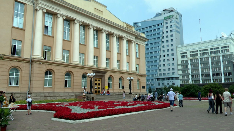 В Челябинске отпраздновали день рождения Публички