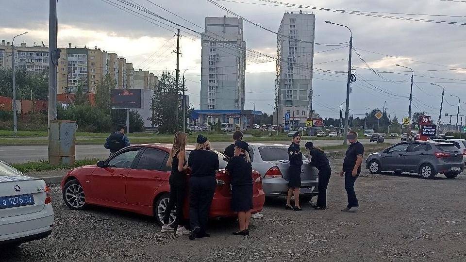 Приставы арестовали 45 автомобилей за вечер на выезде из Челябинска