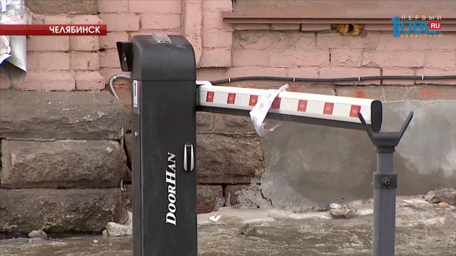 Паркова возле оперного театра будет доступна для инвалидов и школьных автобусов