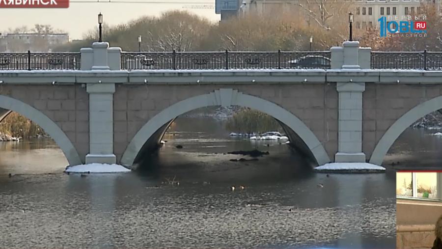 Возле челябинского цирка сузят русло реки Миасс