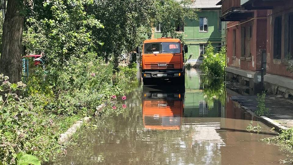 Более тысячи жалоб на подтопленные подвалы поступило от челябинцев этим летом