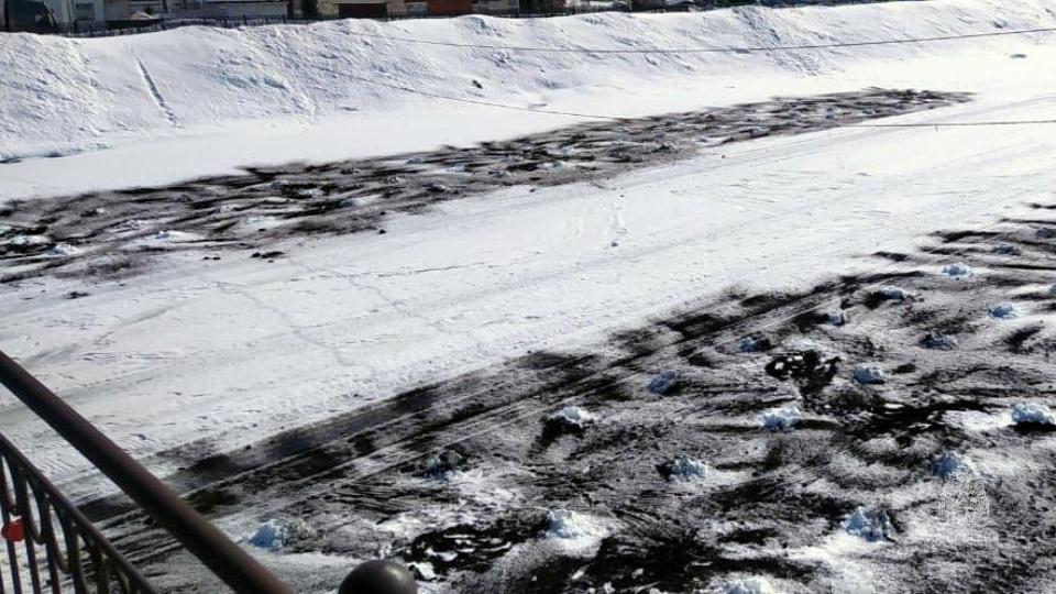 В Челябинской области начали чернение льда на водоемах