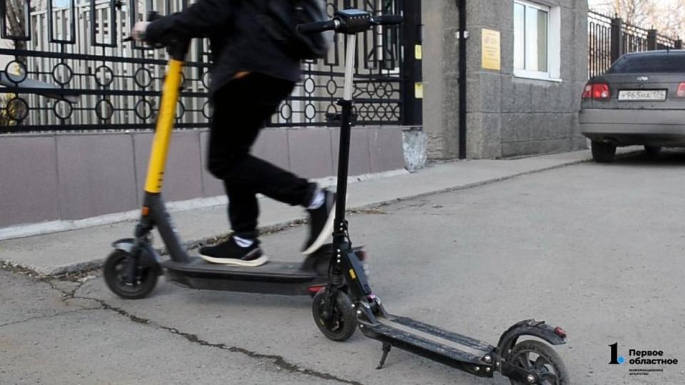 Семья самокатчика заплатит пенсионерке 400 тысяч рублей