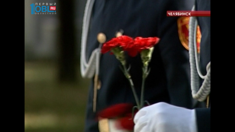 Память жертв терактов почтили у мемориала "Доблестным сынам Отечества"