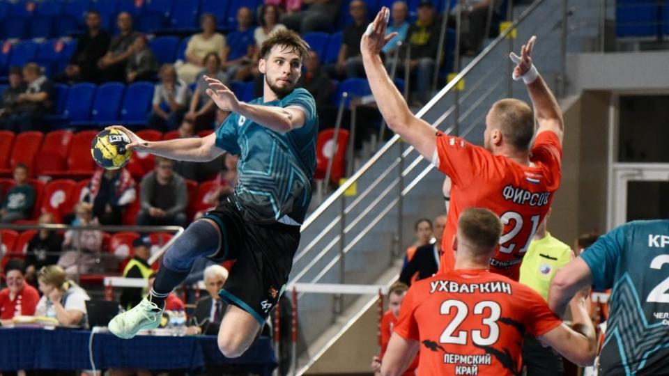 Гандбольный клуб «Динамо‑Сунгуль» сенсационно победил в гостях «Пермских медведей»