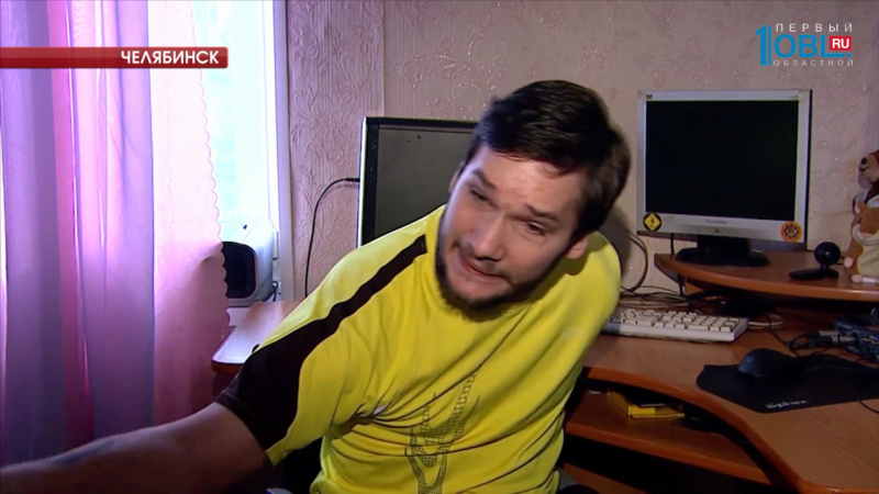 Диджей уверяет, что его бывший агент присвоила себе деньги, собранные для него на аукционе