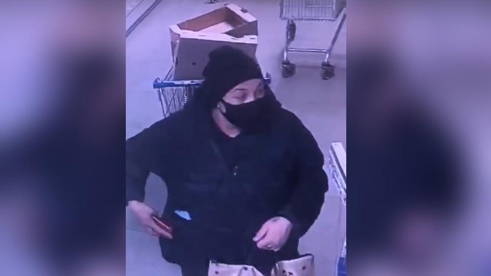 Челябинские полицейские задержали подозреваемую в серии карманных краж