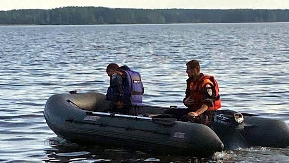 Рыбаков эвакуировали с острова на озере Чебаркуль после ночных поисков