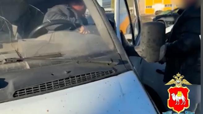 В Челябинске предприниматель перевозил в «Газели» 16,5 тысячи пачек немаркированных сигарет