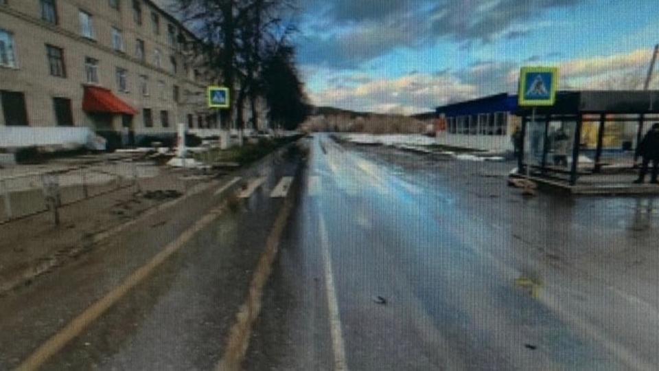 Автомобилист сбил трех человек на пешеходном переходе в Миассе