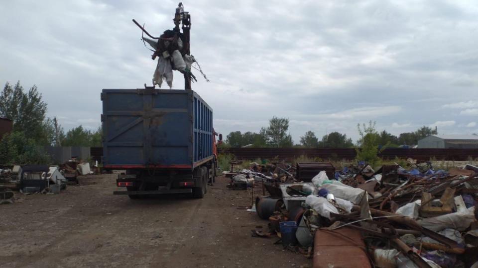 Более 40 тонн металла изъяли полицейские в нелегальном пункте приема под Челябинском