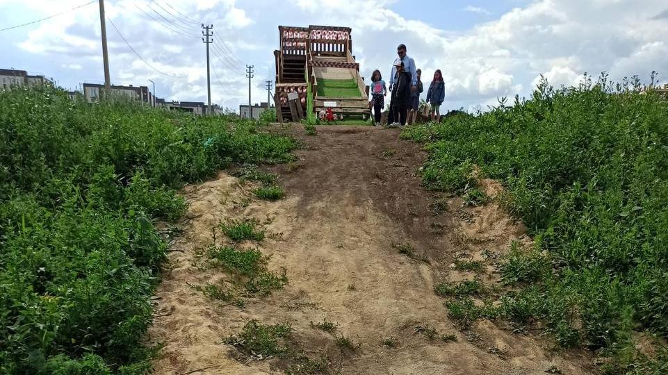 Прокуратура начала проверку по факту смерти ребенка после падения с велосипеда в Челябинской области