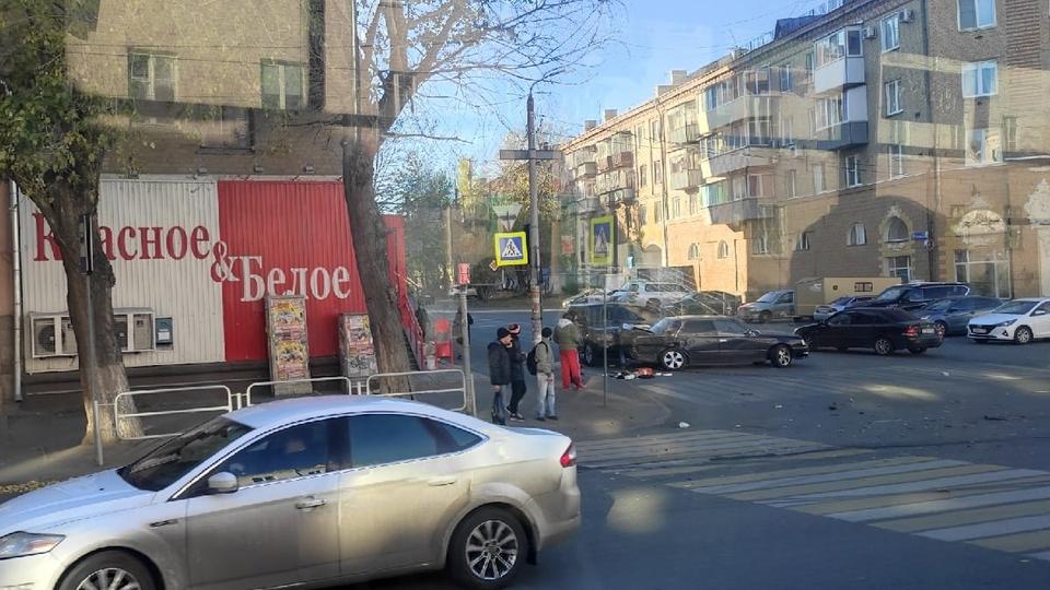 Два человека пострадали в тройном ДТП в Челябинске