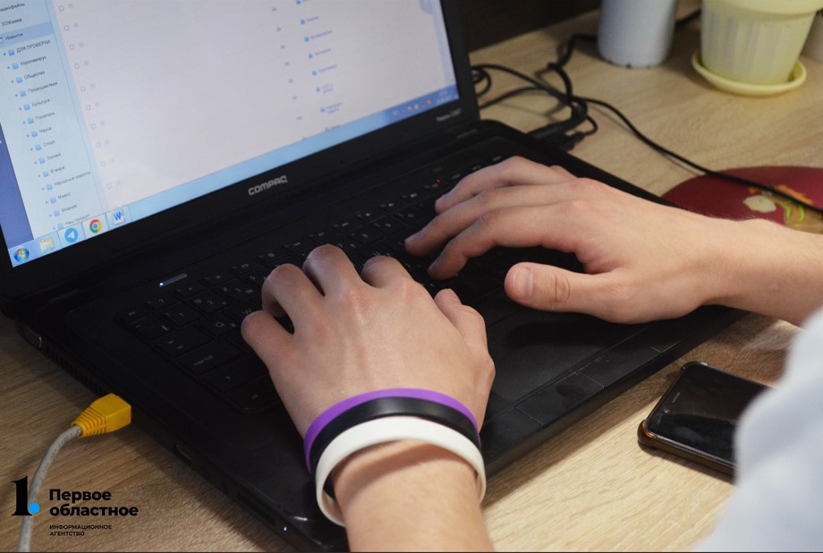 Школьников научат общаться в мессенджерах безопасно