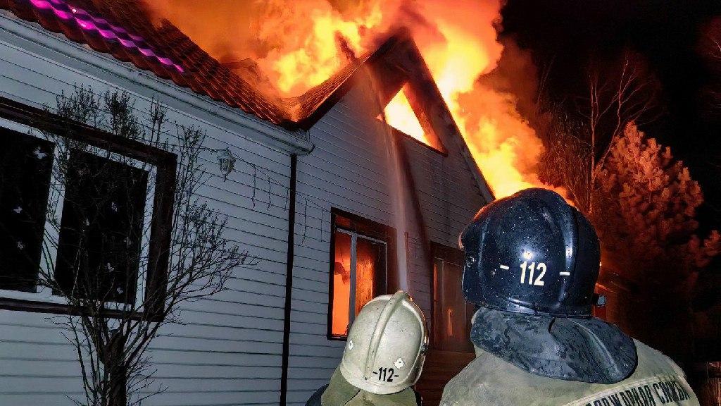 Жилой дом вспыхнул из-за электрокотла в СНТ под Челябинском