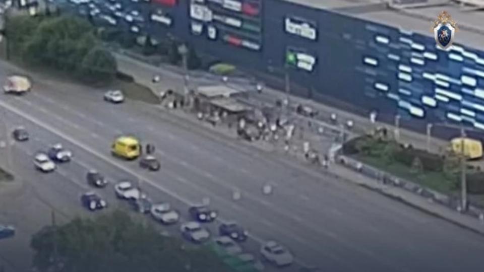Возбуждено уголовное дело после нападения на машину скорой в Челябинске