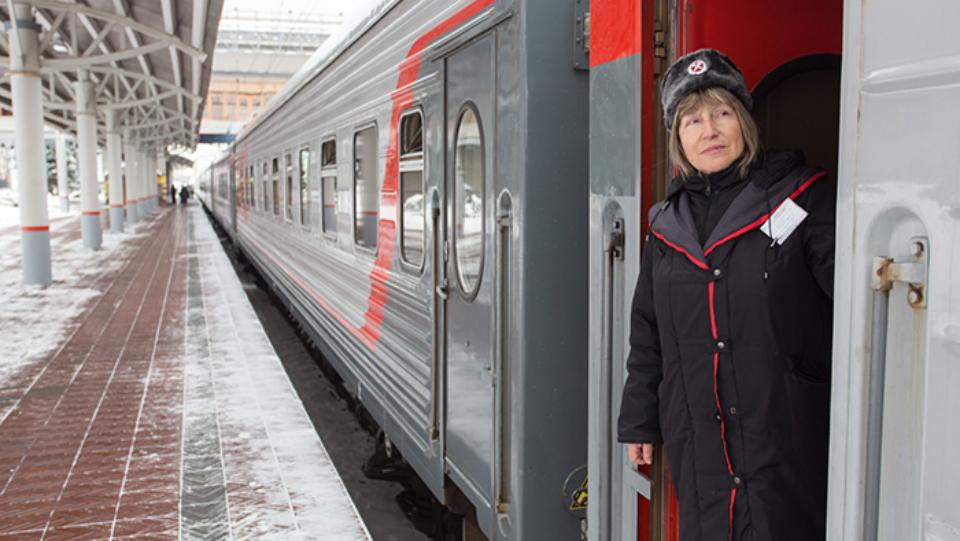 Дети 10—18 лет смогут ездить на поезде за полцены круглогодично