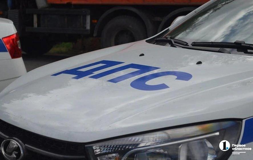 В Челябинске на Северо-Западе столкнулись Toyota Camry и мотоцикл