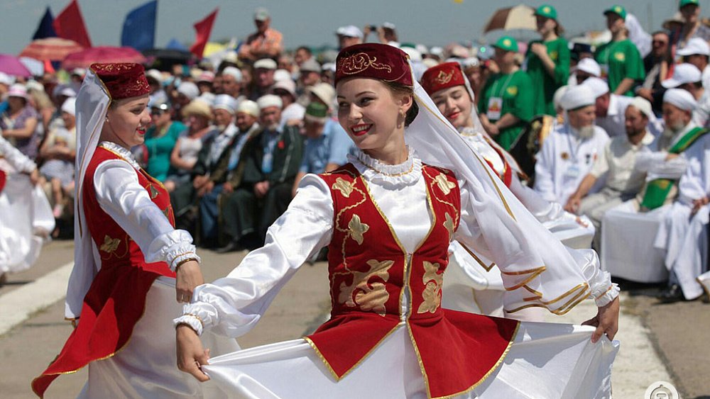 Челябинские НКО получат 2,6 млн рублей на поддержку развития национальных культур