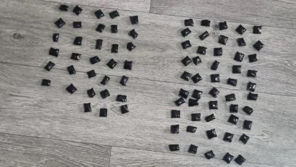 В Челябинске задержали двух молодых людей с крупной партией «синтетики»