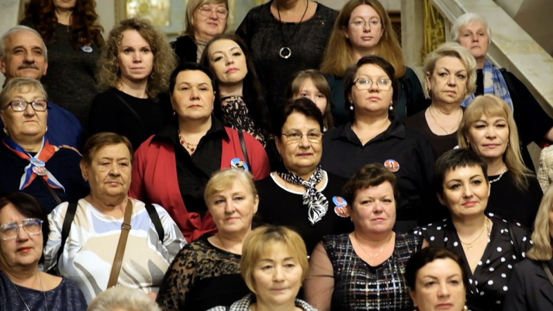 В Челябинске поздравили мам и жен бойцов спецоперации