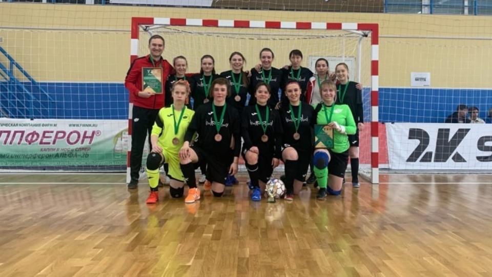 Южноуральские футболистки впервые в истории завоевали медали чемпионата России