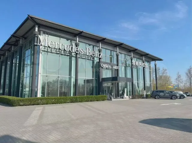 В Челябинске выставили на продажу автоцентр дилера Mercedes