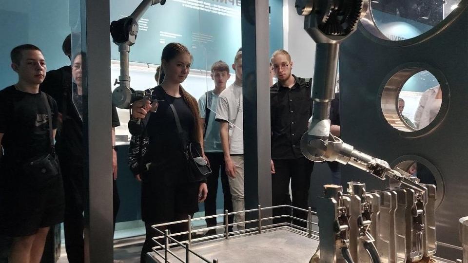 Более 13 тысяч южноуральских школьников посетили мероприятия Единого дня открытых дверей