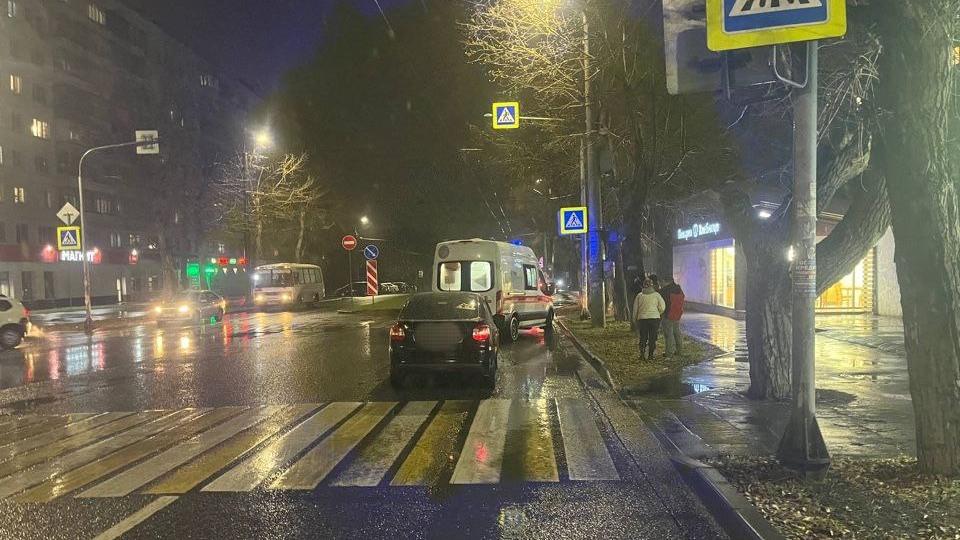 В Челябинске водитель Lada сбил 17‑летнего подростка на «зебре»