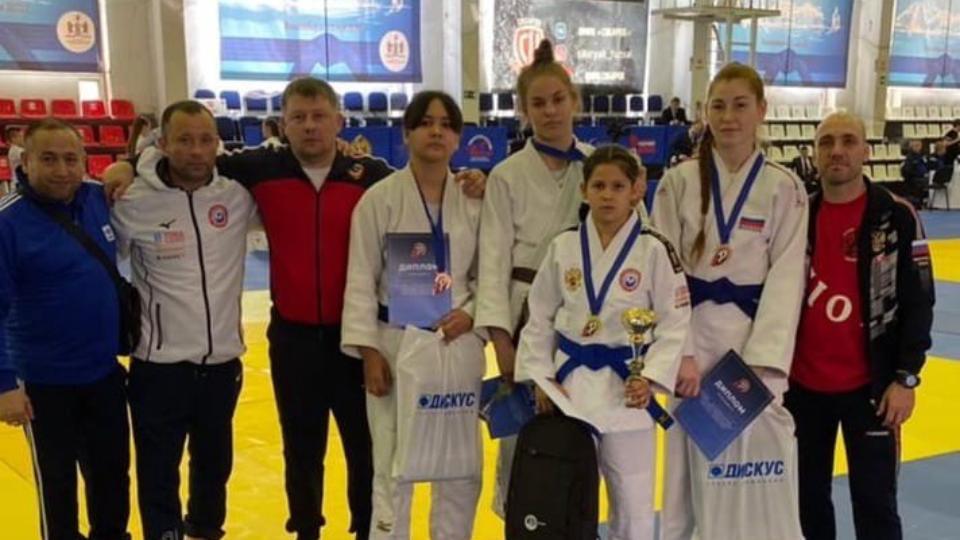 Южноуральские дзюдоисты завоевали девять наград на всероссийских соревнованиях в Новосибирске