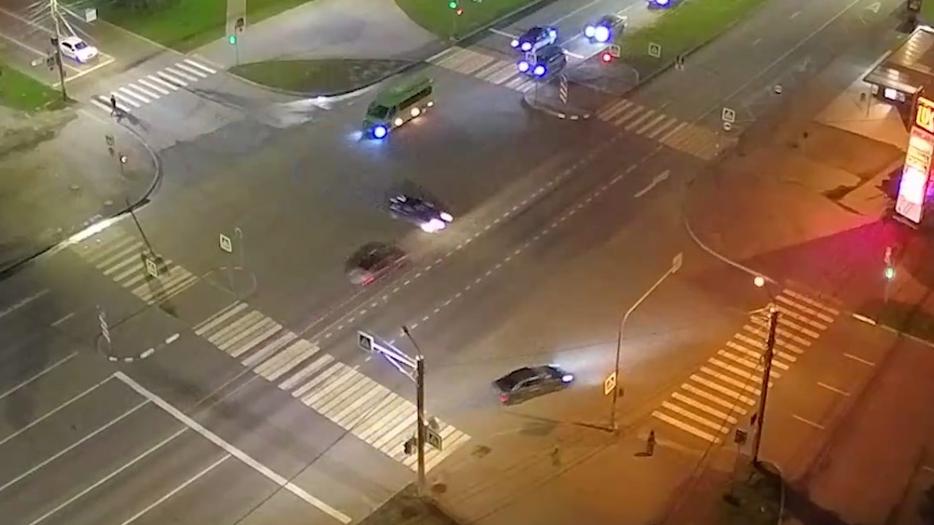 Шесть человек попали в больницу после ДТП на перекрестке в Челябинске