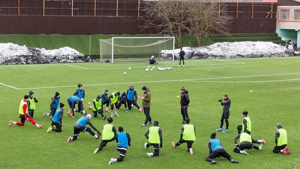 Футбольный клуб «Торпедо» сыграет три контрольных матча на сборах в Сочи