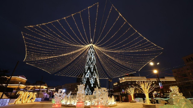 Алексей Текслер призвал глав обсудить с жителями украшение муниципалитетов к Новому году