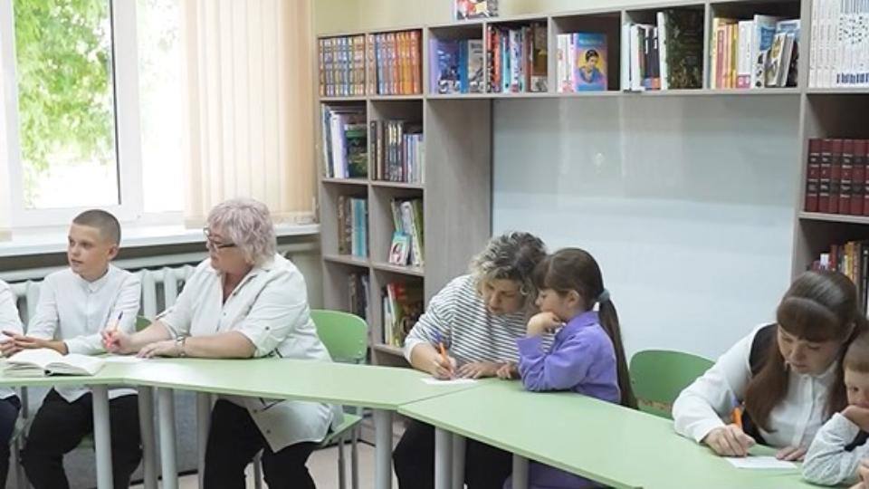 Библиотека села Октябрьского преобразилась благодаря Народной программе