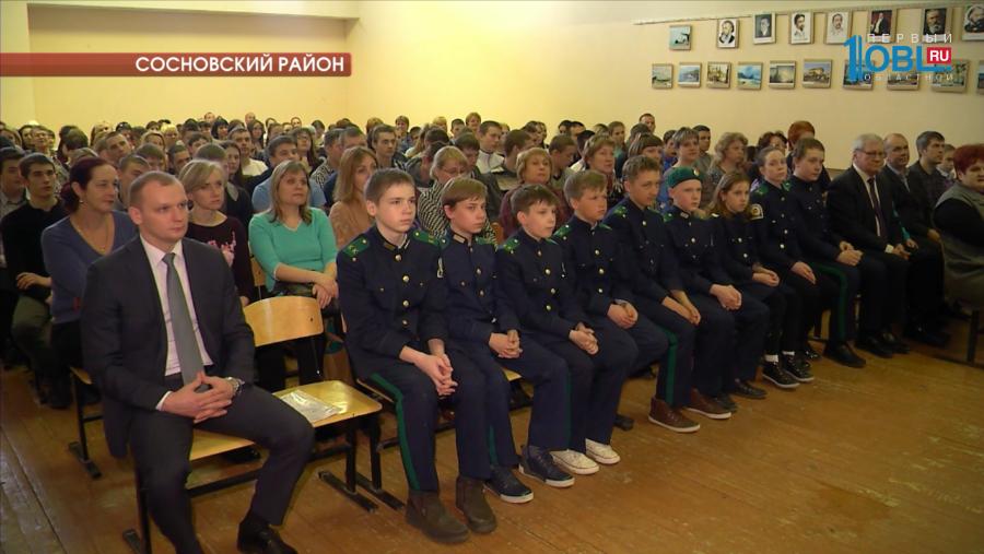 В единственной школе поселка Долгодеревенского отремонтируют спортзал