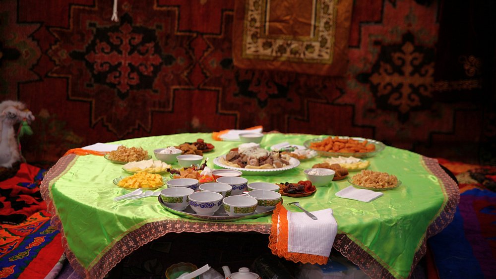 «Блюда от верблюда»: в Челябинской области создадут кулинарную книгу с рецептами народов России