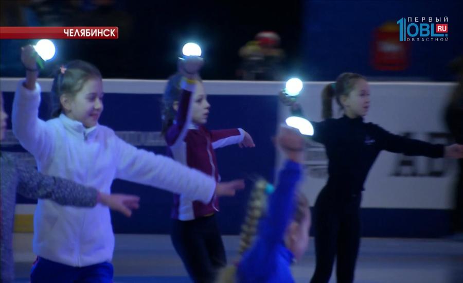 В ледовой арене идет репетиция церемонии открытия чемпионата
