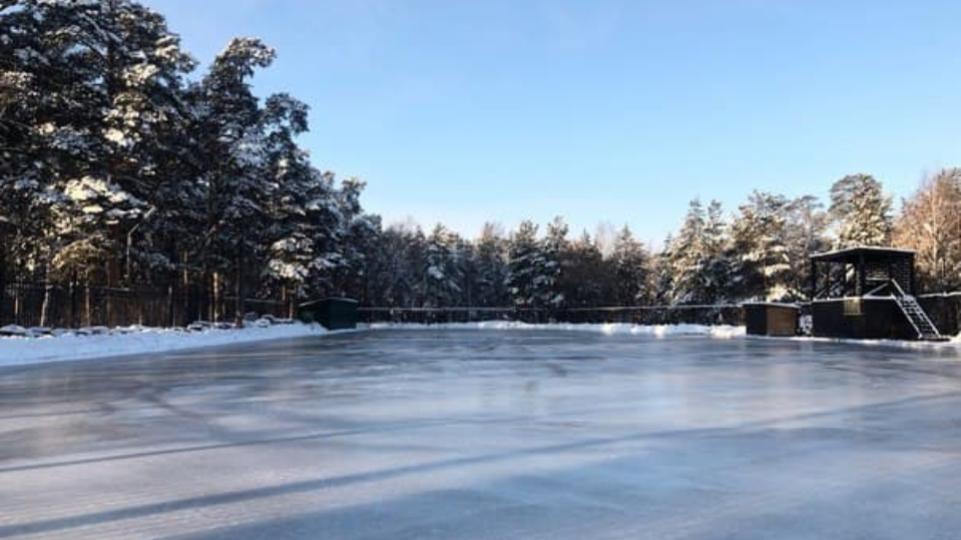 В Челябинске закрыли каток в парке Гагарина до следующего сезона