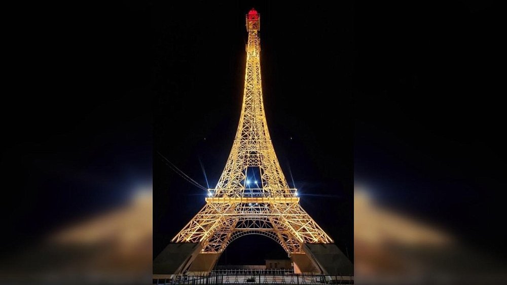 Под сводами Эйфелевой башни в челябинском селе Париж начнут регистрировать браки