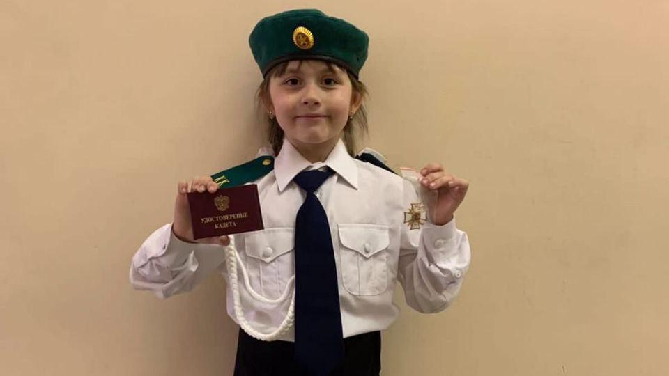 Под Челябинском второклассница потратила деньги из копилки на посылку для солдат