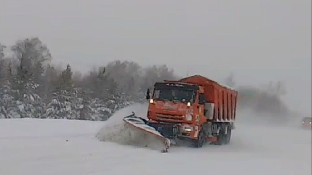 Челябинский Миндортранс рассказал о ситуации на дорогах из‑за снегопада